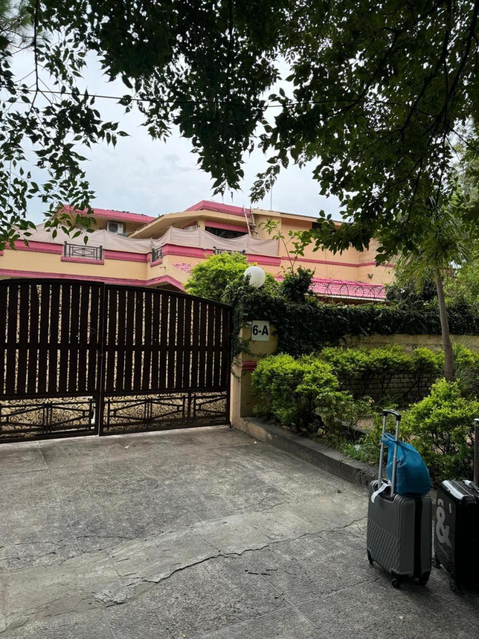 Casa Blanca Boutique Guest House Islamabad Luaran gambar